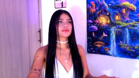 Snapshot of devours_fire chatting on 9, 11, 2025 Sara 3 online show from 9, 11, 2025