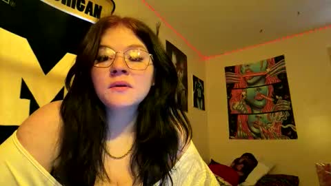 Snapshot of dezzydez354 chatting on 17, 2, 2026 dezzydez354 online show from 17, 2, 2026