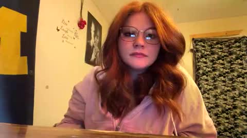 Snapshot of dezzydez354 chatting on 22, 2, 2026 dezzydez354 online show from 22, 2, 2026