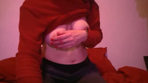 Snapshot of dghyfhjug chatting on 21, 12, 2024 Sammie online show from 21, 12, 2024