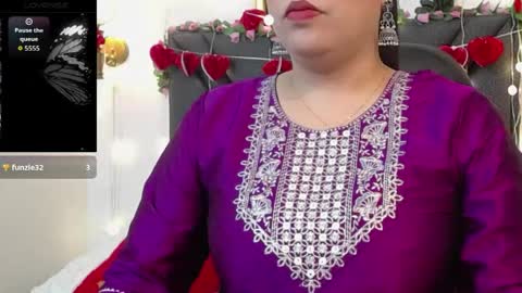 Snapshot of dharanisnisha chatting on 1, 4, 2026 dharanisnisha online show from 1, 4, 2026