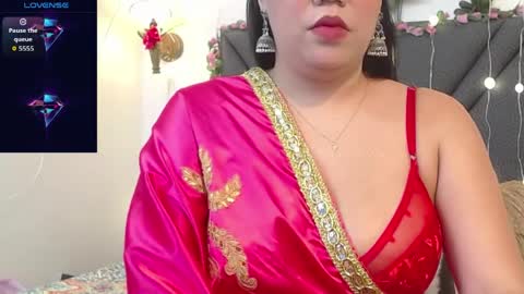 Snapshot of dharanisnisha chatting on 10, 4, 2026 dharanisnisha online show from 10, 4, 2026
