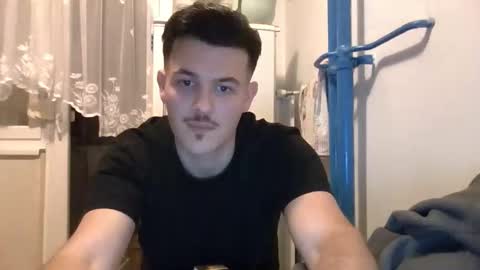 Snapshot of di_loodi chatting on 5, 3, 2026 DiLo online show from 5, 3, 2026