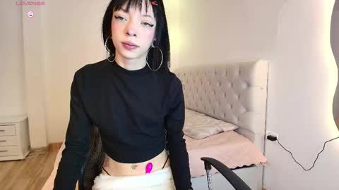 Snapshot of diamond__cherry chatting on 4, 2, 2026 Diamond online show from 4, 2, 2026