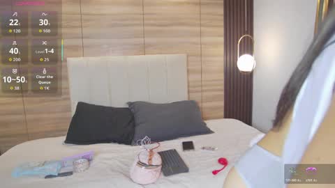 Snapshot of diamond_black19 chatting on 12, 4, 2026 Camila and Megan online show from 12, 4, 2026