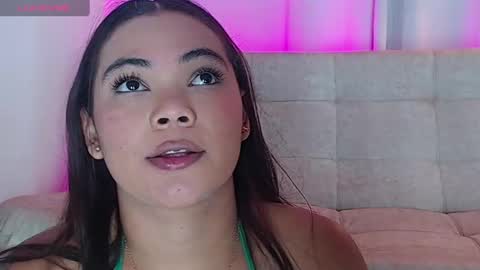 Snapshot of diamond_canela chatting on 8, 12, 2024 diamond_canela online show from 8, 12, 2024