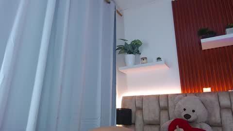 Snapshot of diamond_canela chatting on 24, 12, 2024 diamond_canela online show from 24, 12, 2024