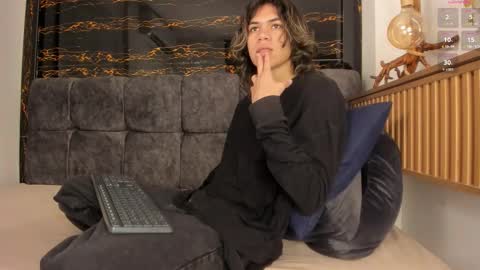 diamond_twink online show from 5, 2, 2026