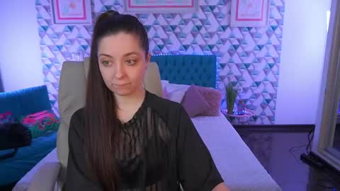 Snapshot of diamondeyeess chatting on 5, 5, 2026 Sasha online show from 5, 5, 2026