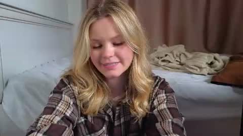 Snapshot of dianaholiday chatting on 20, 7, 2026 Olga online show from 20, 7, 2026