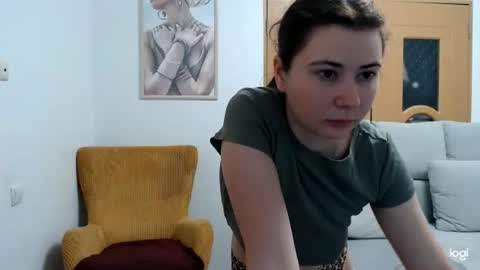 dianasmiey7 online show from 19, 3, 2026