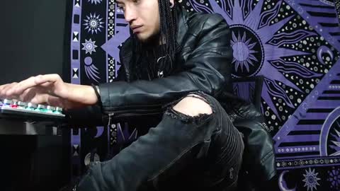 DICAPRIO online show from 10, 1, 2025