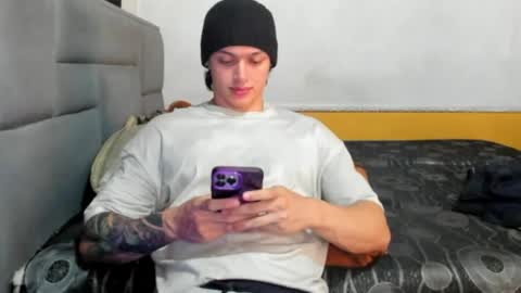 jhon online show from 7, 4, 2026