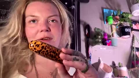 Beau online show from 8, 11, 2025