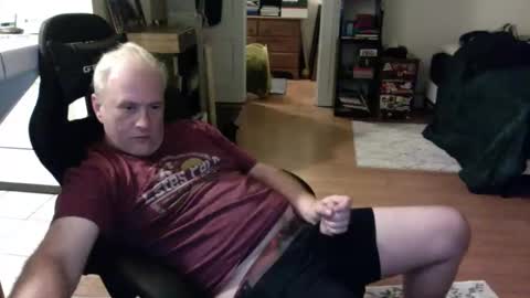 Snapshot of dickflasher5 chatting on 26, 10, 2025 Richard Fleischer online show from 26, 10, 2025