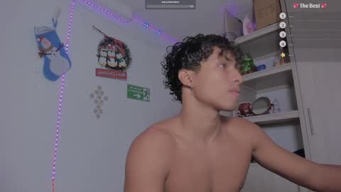 Snapshot of diegsz_ chatting on 6, 1, 2025 diego online show from 6, 1, 2025