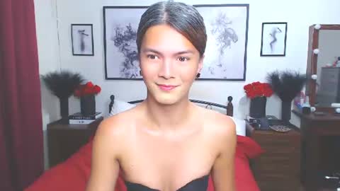 Dennesse online show from 8, 11, 2025