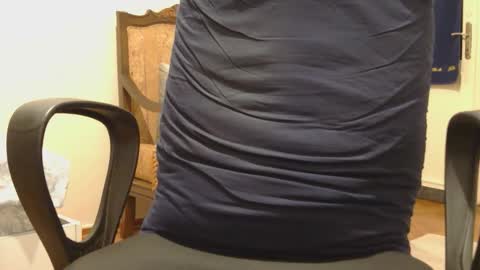 Snapshot of diersev chatting on 4, 10, 2025 diersev online show from 4, 10, 2025