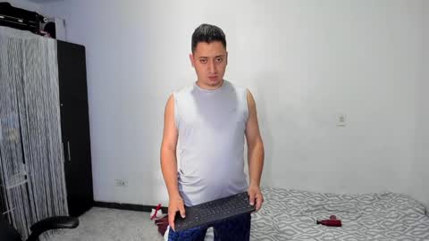 Snapshot of diiego_xxx chatting on 27, 4, 2026 diiego_xxx online show from 27, 4, 2026