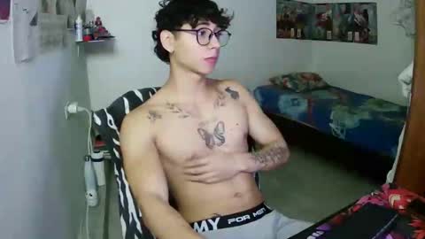 dillom420 online show from 23, 12, 2025