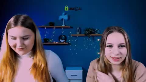 Snapshot of dina_bloom chatting on 15, 1, 2026 dina_bloom online show from 15, 1, 2026