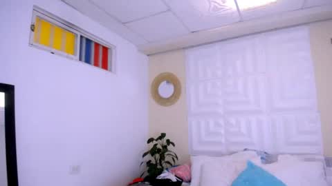 Snapshot of dina_mcry chatting on 15, 7, 2026 DINA online show from 15, 7, 2026