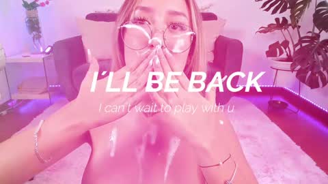 Snapshot of dina_ride chatting on 2, 2, 2025 online show from 2, 2, 2025