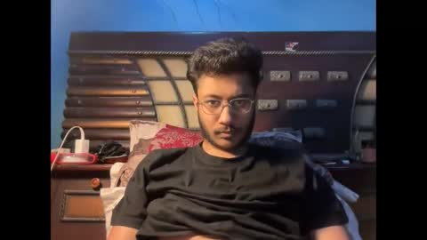 Snapshot of dinchain chatting on 18, 4, 2026 Dinchain online show from 18, 4, 2026