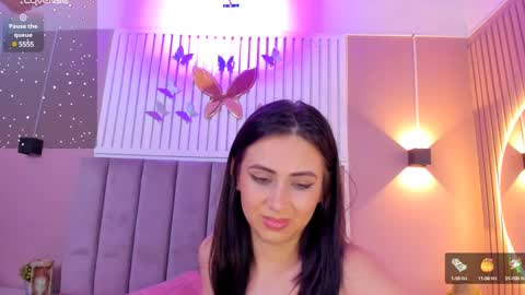 Cristal  online show from 5, 1, 2025