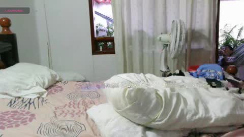 Cristal Independent model online show from 5, 4, 2026