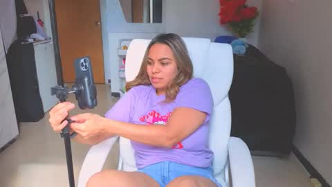 diosadeluniverso_ online show from 18, 12, 2025