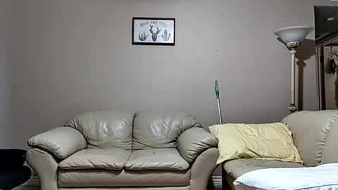 Snapshot of dipstik11 chatting on 18, 9, 2025 DIPSTIK online show from 18, 9, 2025