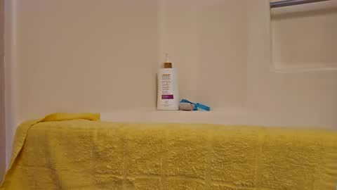 Snapshot of dipstik11 chatting on 27, 10, 2025 DIPSTIK online show from 27, 10, 2025