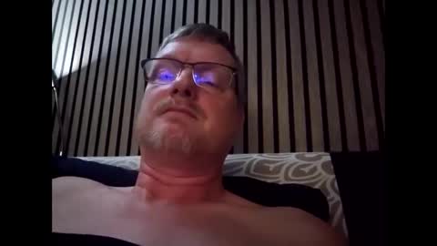 Snapshot of dirkkie1975 chatting on 12, 4, 2026 dirkkie1975 online show from 12, 4, 2026