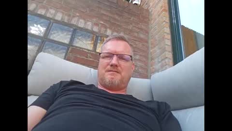 Snapshot of dirkkie1975 chatting on 9, 5, 2026 dirkkie1975 online show from 9, 5, 2026