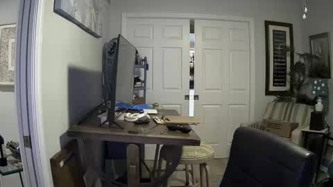 DirtkPitt Fun guy working online show from 18, 1, 2025