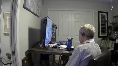 DirtkPitt Fun guy working online show from 19, 1, 2025