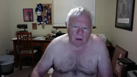 Snapshot of dirtrider195080438 chatting on 14, 5, 2026 dirtrider195080438 online show from 14, 5, 2026