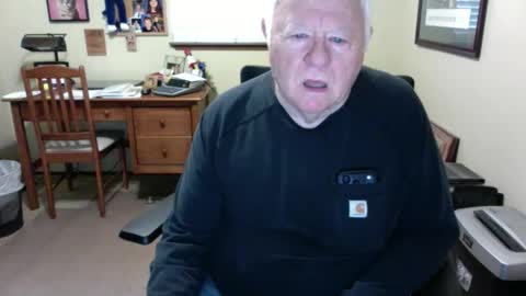 Snapshot of dirtrider195080438 chatting on 17, 5, 2026 dirtrider195080438 online show from 17, 5, 2026