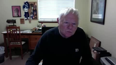 Snapshot of dirtrider195080438 chatting on 18, 5, 2026 dirtrider195080438 online show from 18, 5, 2026