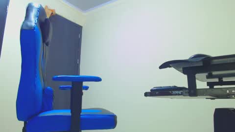 dirty_boylatin online show from 15, 1, 2025