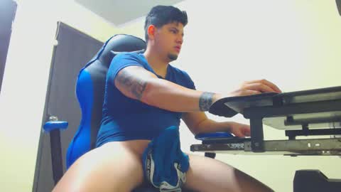 dirty_boylatin online show from 4, 2, 2025
