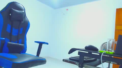 dirty_boylatin online show from 8, 3, 2025