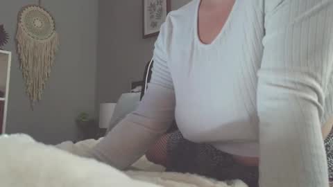 Snapshot of dirtydaisy1998 chatting on 3, 12, 2024 Daisy Wylde online show from 3, 12, 2024