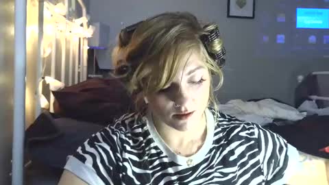 Snapshot of dirtydaisy1998 chatting on 31, 12, 2024 Daisy Wylde online show from 31, 12, 2024