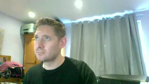 Snapshot of dirtylondon729 chatting on 15, 12, 2025 Exhibitionist Ben online show from 15, 12, 2025