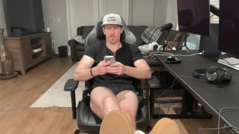 JustinDulgeXXX online show from 3, 3, 2025