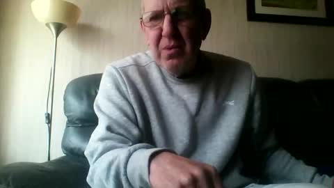 Snapshot of discovery63 chatting on 5, 3, 2026 discovery63 online show from 5, 3, 2026