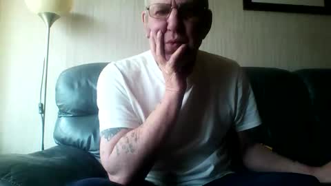 Snapshot of discovery63 chatting on 27, 3, 2026 discovery63 online show from 27, 3, 2026