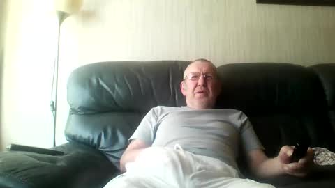 Snapshot of discovery63 chatting on 13, 4, 2026 discovery63 online show from 13, 4, 2026